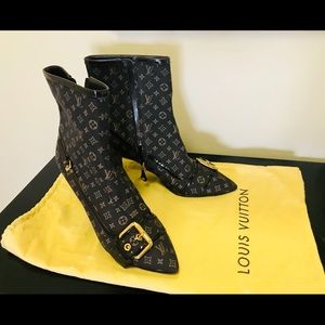 New Louis Vuitton ankle boots- 2006 collection